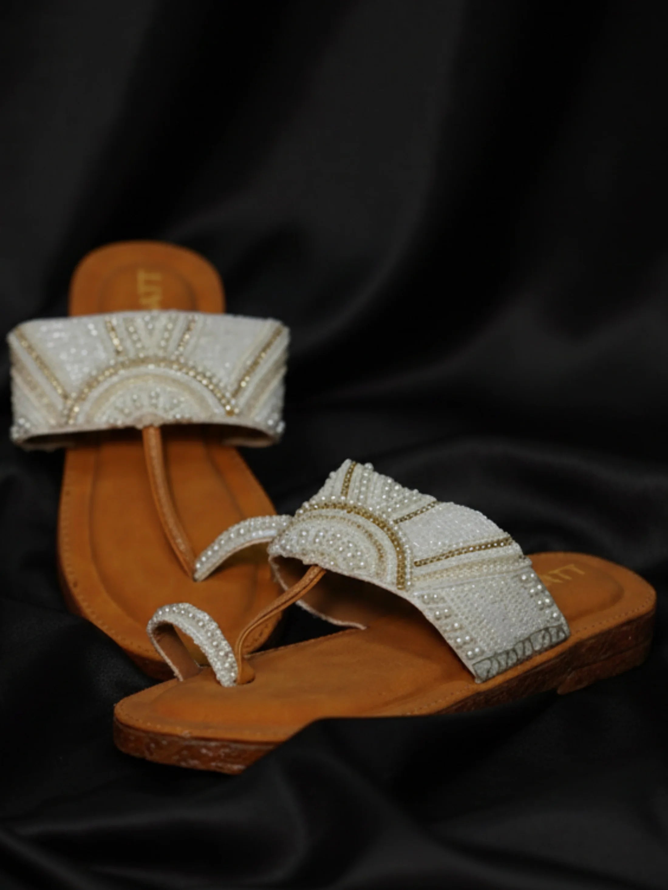 Rubab(Sandal)